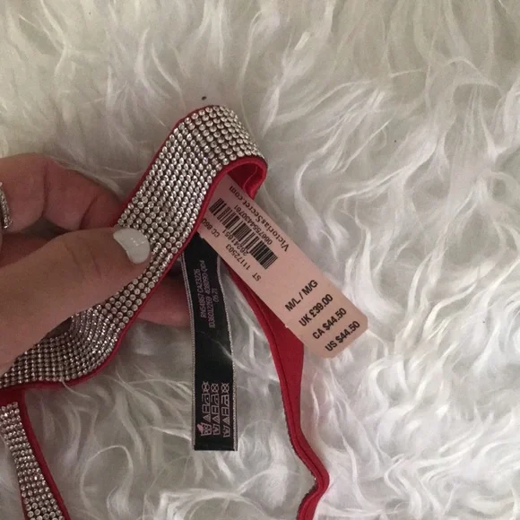 🏷️PSHOPPE‼️last call‼️Victoria’s Secret garter belt - Picture 3 of 4